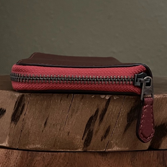 RARE COLOR COACH METALLIC PEBBLE LEATHER ACCORDION ZIP WALLET - Picture 6 of 14